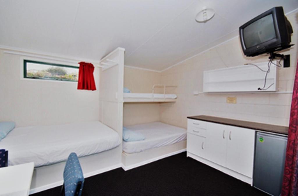 Omokoroa Kiwi Holiday Park Tauranga Ruang foto
