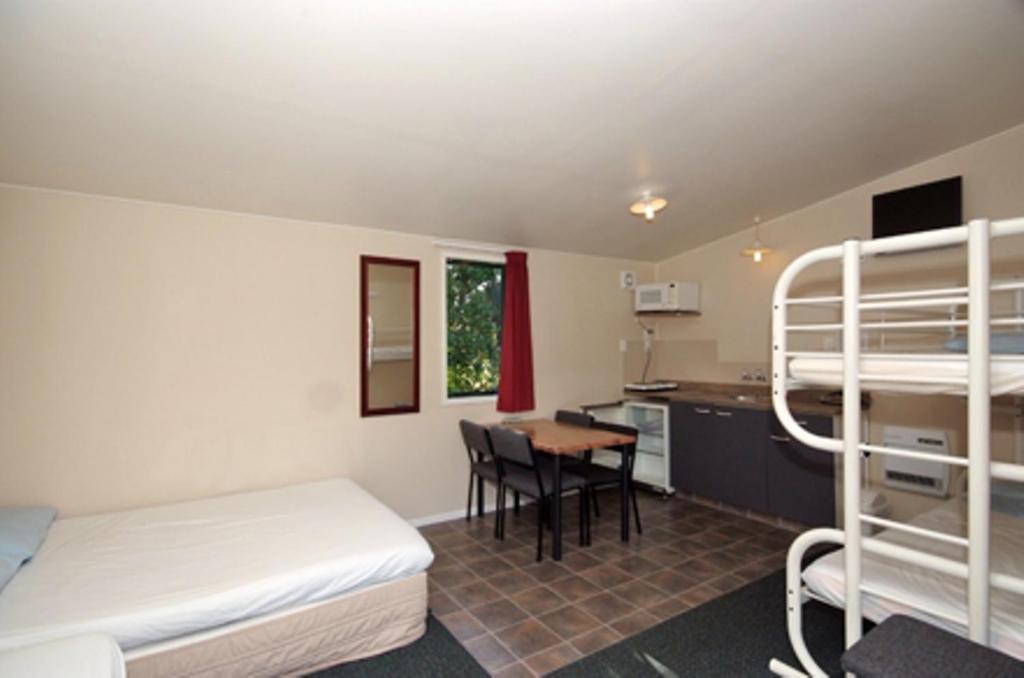 Omokoroa Kiwi Holiday Park Tauranga Ruang foto