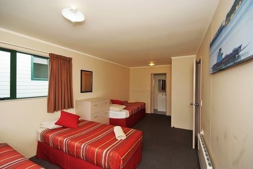 Omokoroa Kiwi Holiday Park Tauranga Bagian luar foto